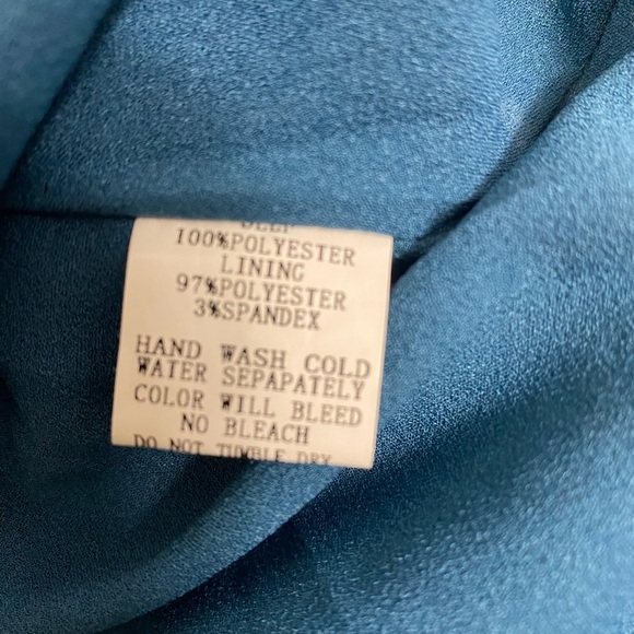 - PINCH Ruffle sleeves Blue Floral prints dress size M - Picture 7 of 10